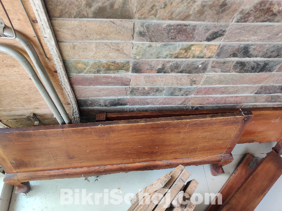 Wooden Bed কাঠের বিছানা